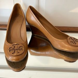 Tory Burch Wedge Sally Heel
